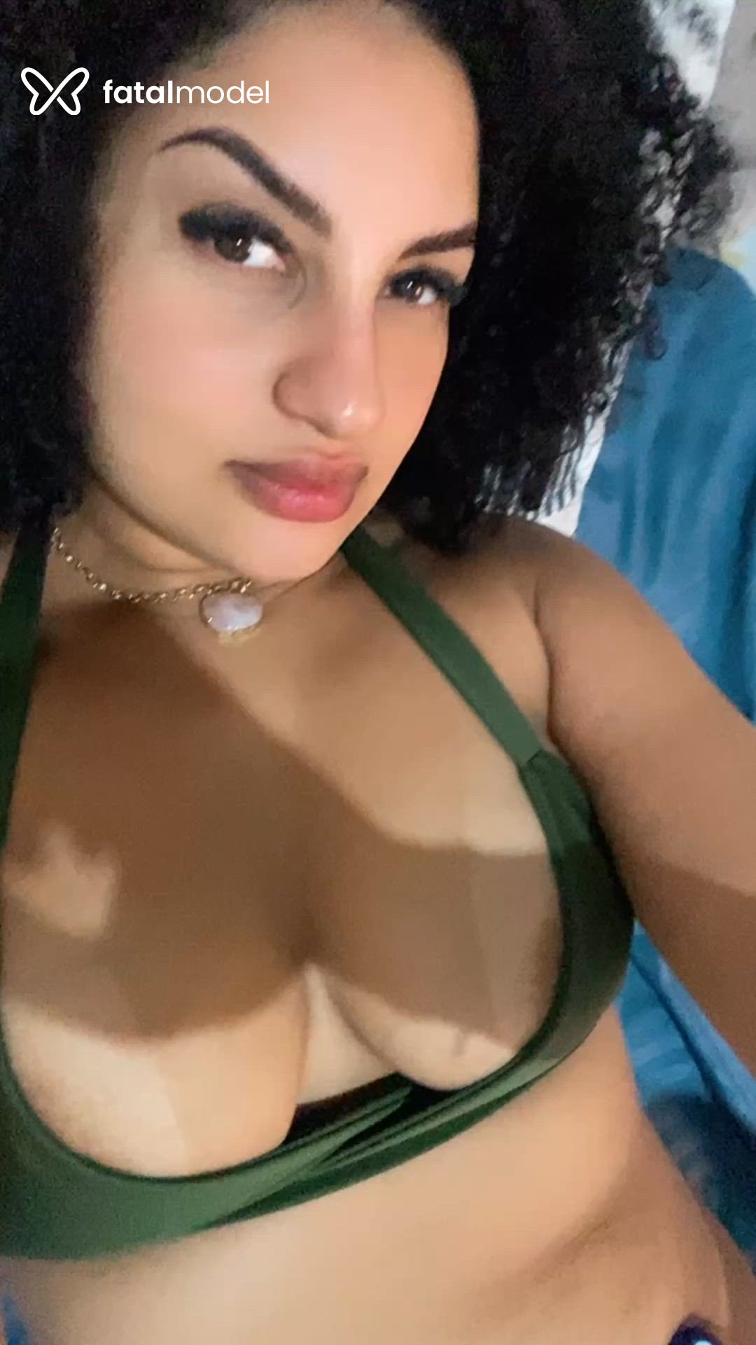 Acompanhante mulher morena (o) de olhos castanhos - Mari Dourado