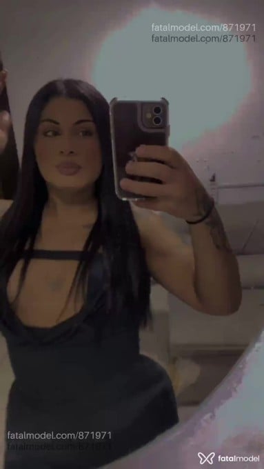 Acompanhante mulher trans morena (o) de olhos pretos em Cachoeirinha - Kaah alvez