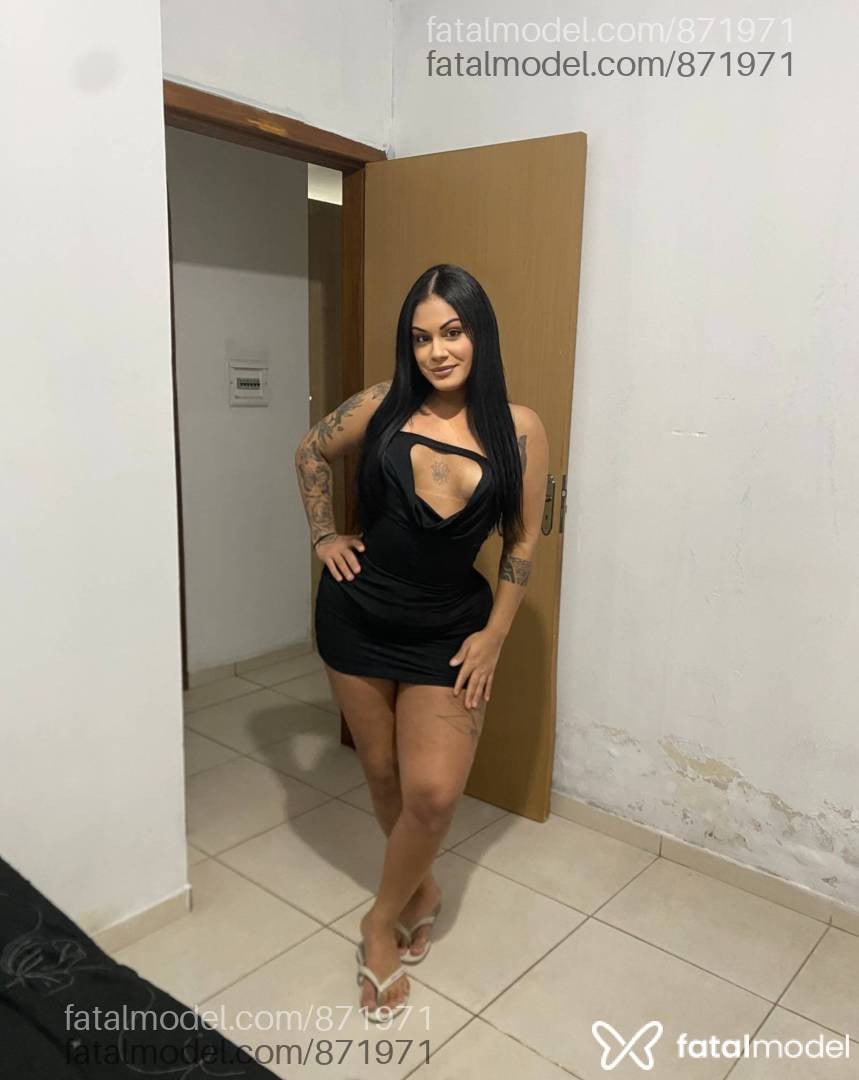 Acompanhante mulher trans morena (o) de olhos pretos em Cachoeirinha - Kaah alvez