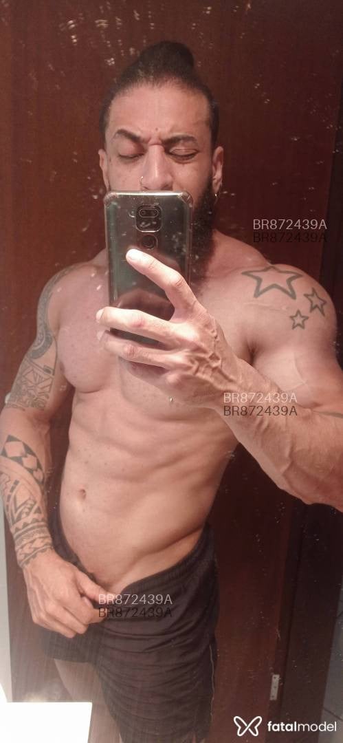 Acompanhante homem com cabelo castanho de olhos castanhos em São José - Dylan cooper