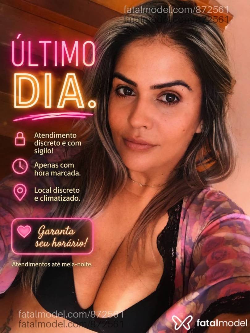 Acompanhante mulher loira (o) de olhos castanhos - Gatadebotas