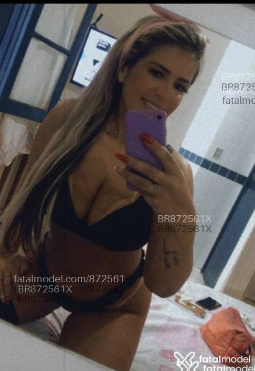 Acompanhante mulher loira (o) de olhos castanhos - Gatadebotas