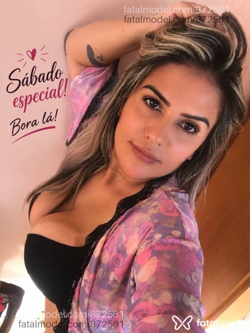 Acompanhante mulher loira (o) de olhos castanhos - Gatadebotas
