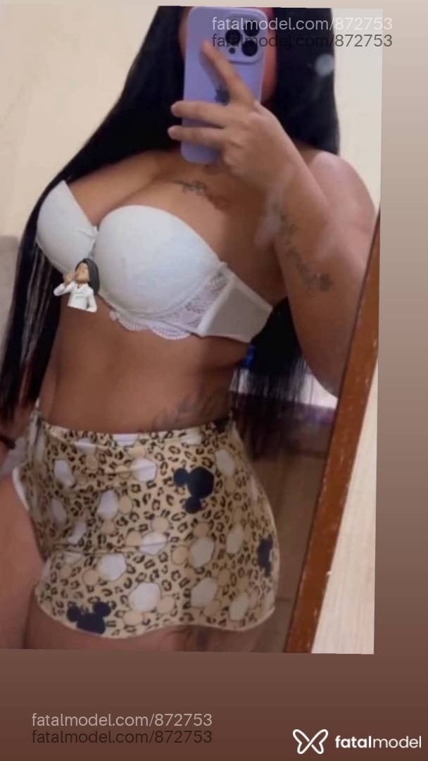 Acompanhante mulher morena (o) de olhos mel - Ananya