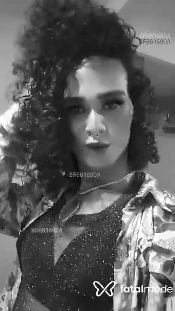 Acompanhante mulher trans morena (o) de olhos castanhos em Guaçuí - Safyra martyns
