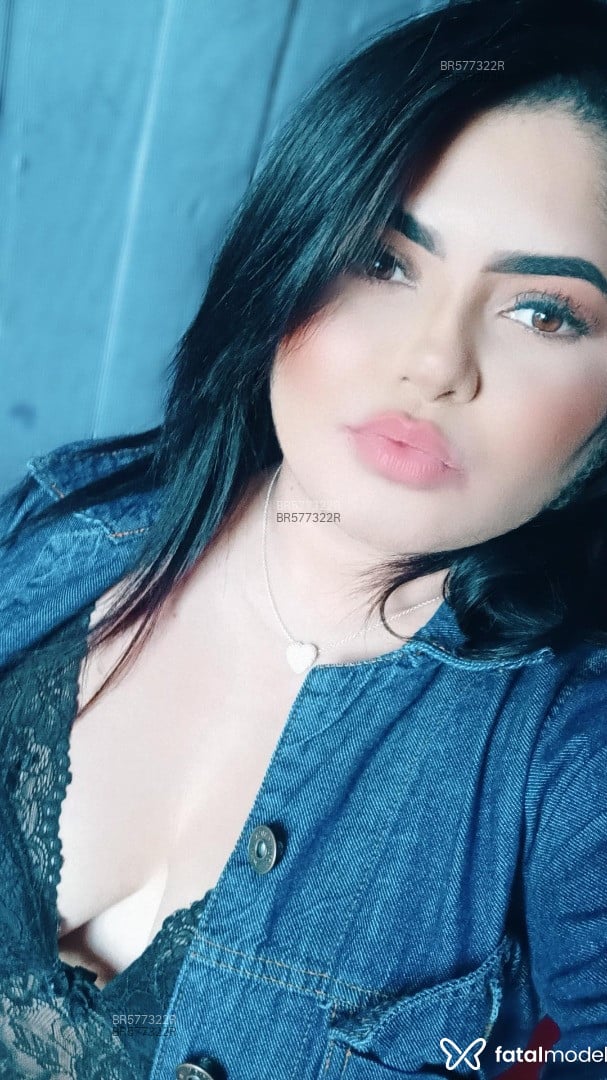 Acompanhante mulher morena (o) de olhos castanhos em Colombo Acompanhante mulher morena (o) de olhos castanhos em Colombo - Raissa Mattos