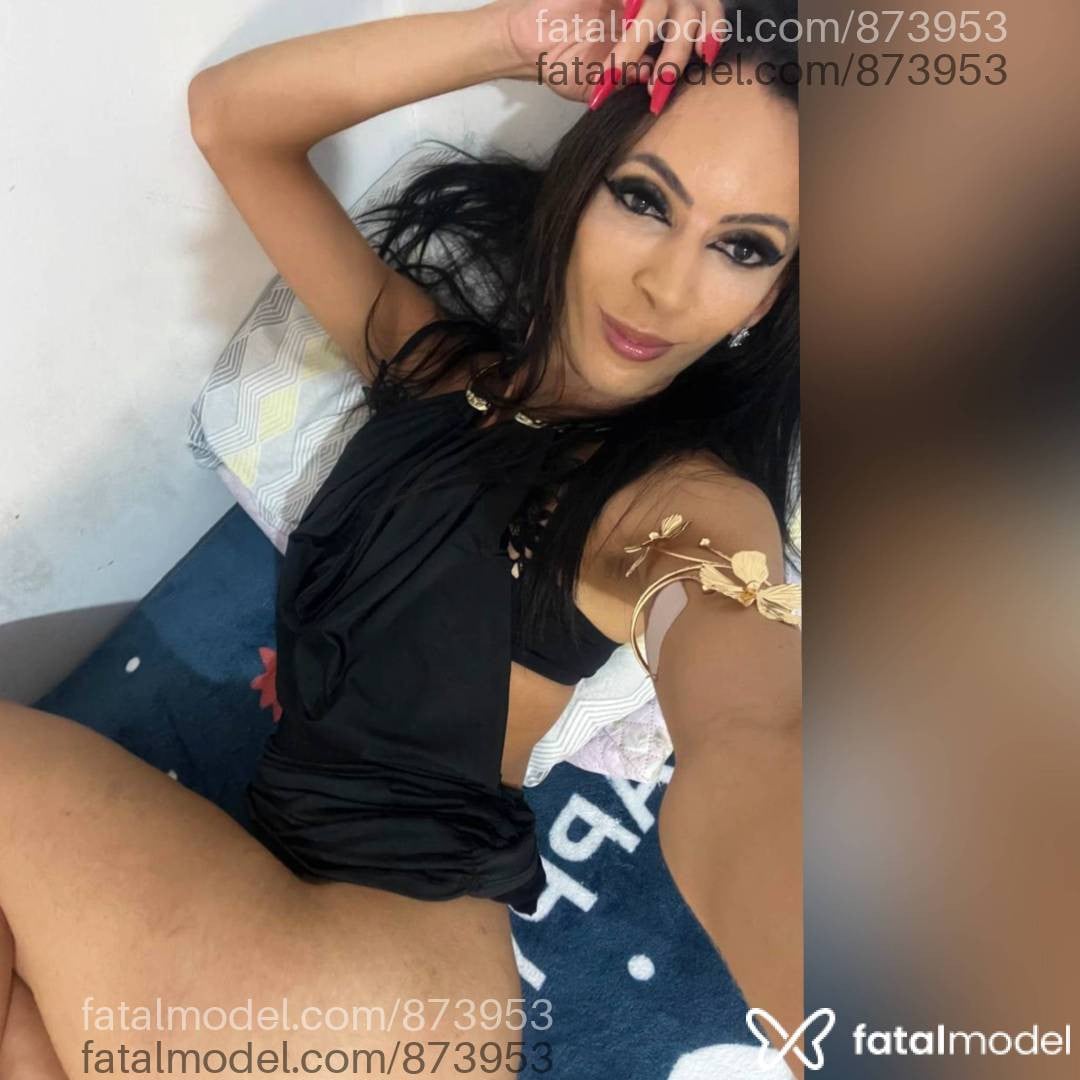 Acompanhante mulher trans morena (o) de olhos pretos - DANNY DEVASSA