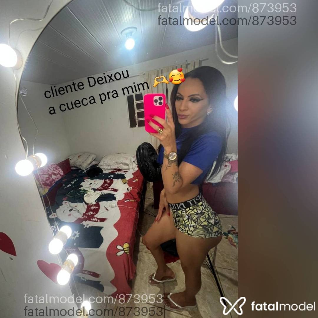Acompanhante mulher trans morena (o) de olhos pretos - DANNY DEVASSA