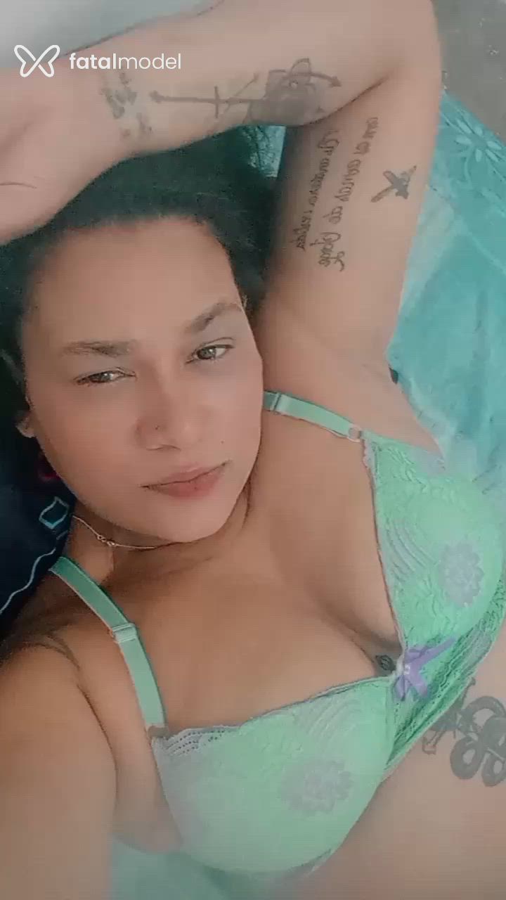 Acompanhante mulher com cabelo castanho de olhos castanhos - Amanda Paulista