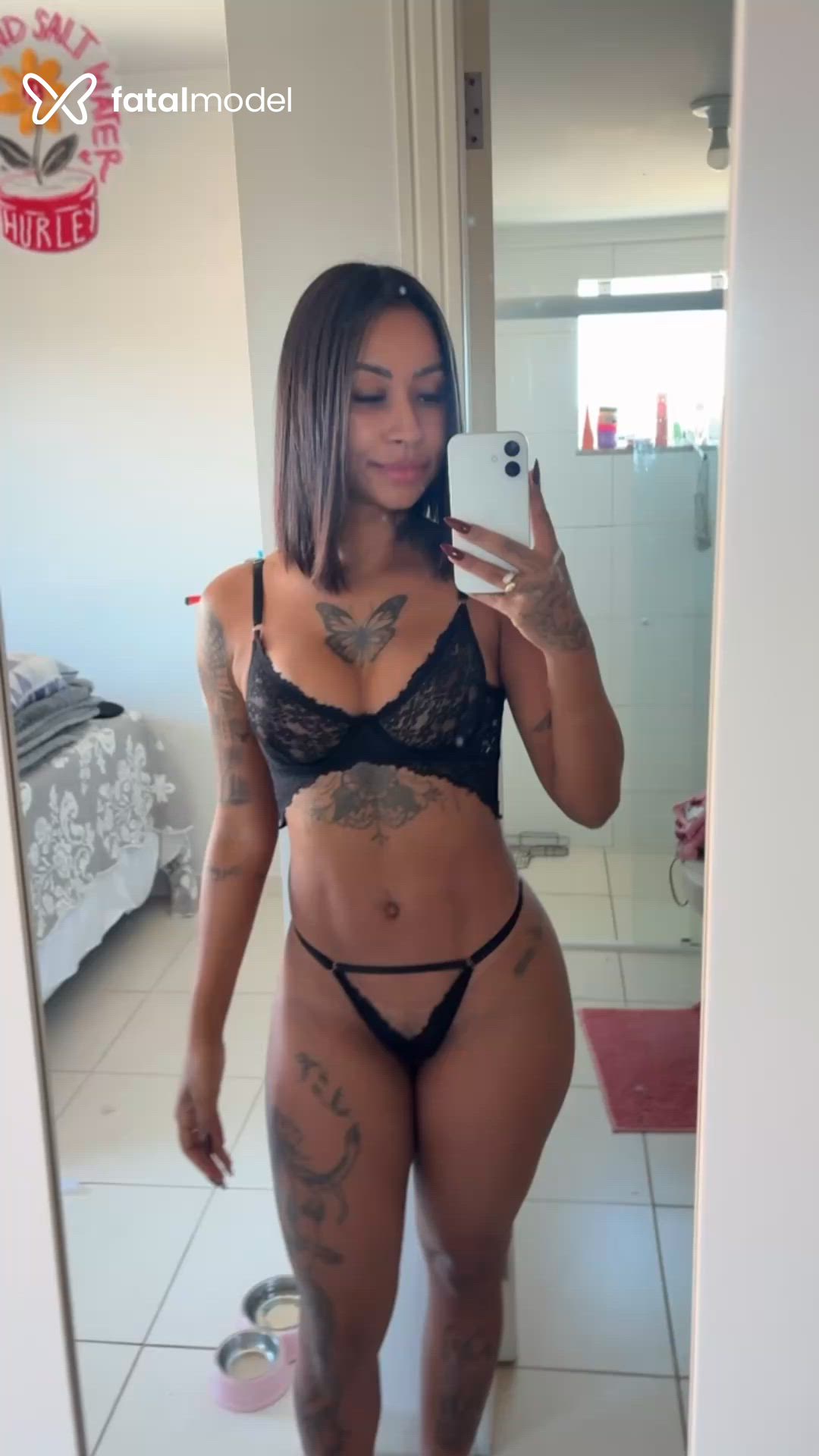 Acompanhante mulher morena (o) de olhos castanhos em Criciúma Acompanhante mulher morena (o) de olhos castanhos em Criciúma - Yasmin duarte