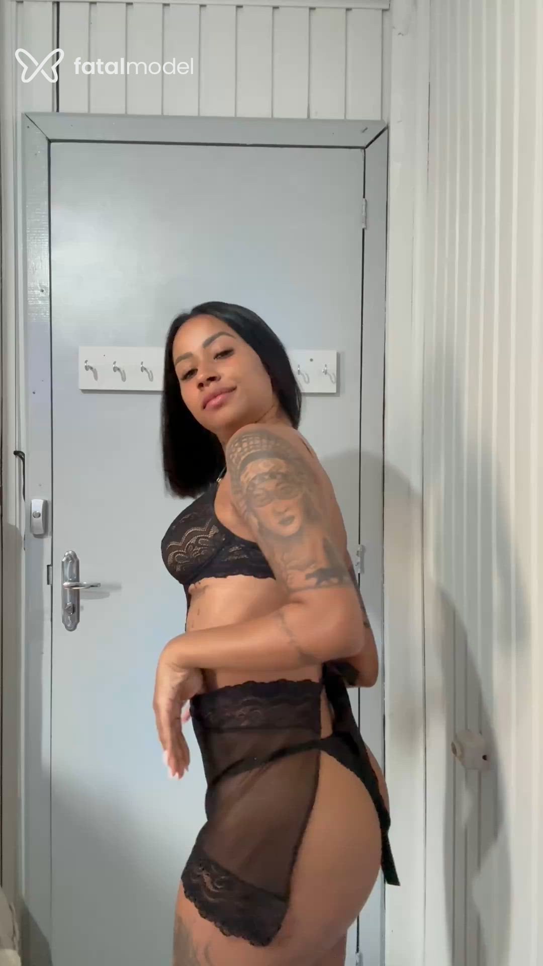 Acompanhante mulher morena (o) de olhos castanhos - Yasmin duarte Acompanhante mulher morena (o) de olhos castanhos - Yasmin duarte