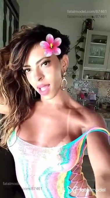 Acompanhante mulher trans morena (o) de olhos castanhos em Virtual - Scarlatti Ferraz
