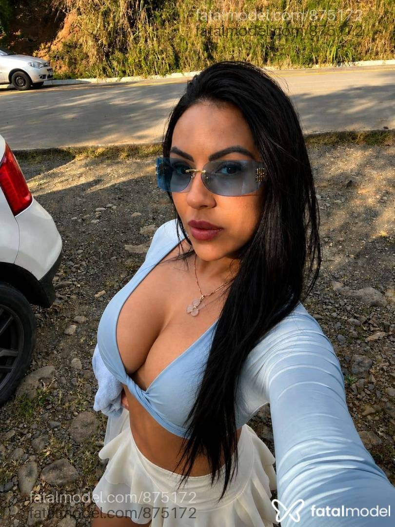 Acompanhante mulher morena (o) de olhos castanhos - Tati Prado Acompanhante mulher morena (o) de olhos castanhos - Tati Prado