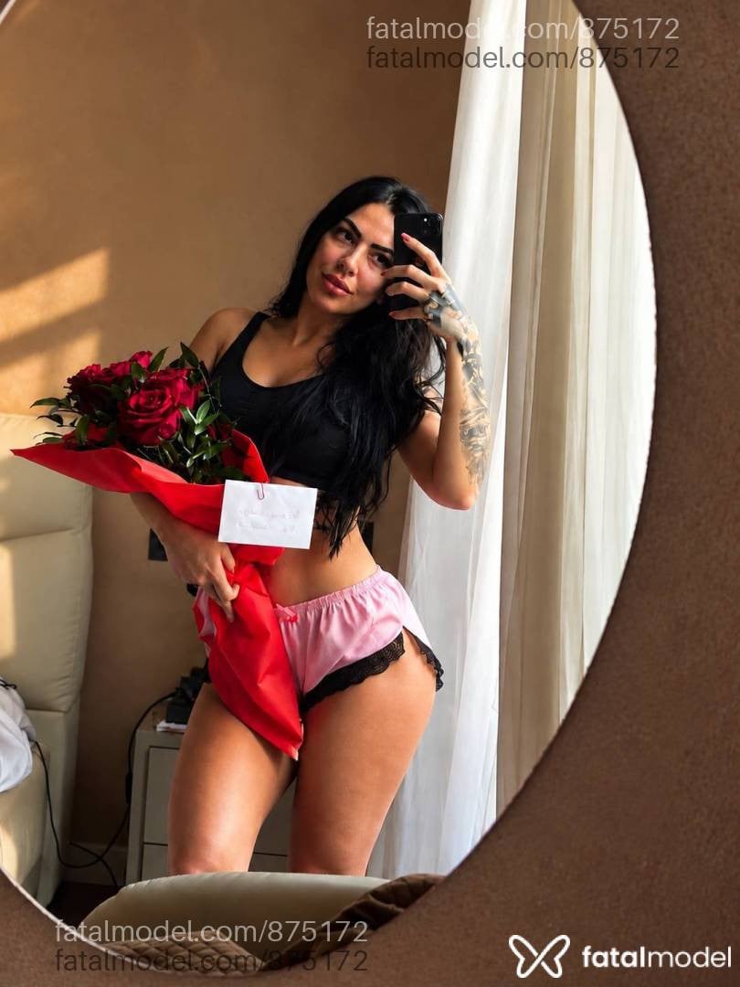 Acompanhante mulher morena (o) de olhos castanhos - Tati Prado