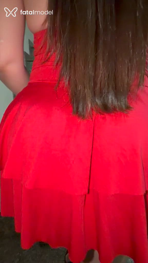 Acompanhante mulher com cabelo castanho de olhos pretos - Letícia Acompanhante mulher com cabelo castanho de olhos pretos - Letícia