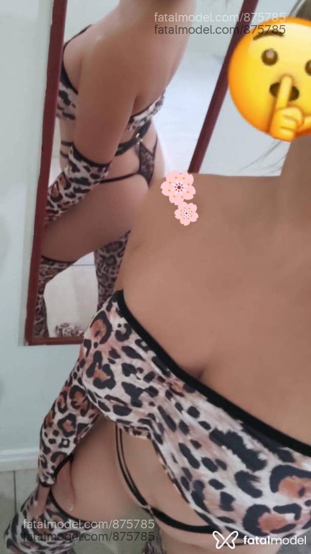 Acompanhante mulher loira (o) de olhos castanhos em Maringá - Nina Wolf