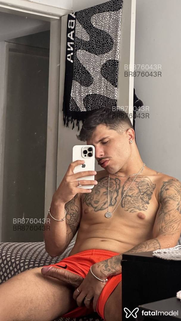 Acompanhante homem morena (o) de olhos verdes em Belo Horizonte Acompanhante homem morena (o) de olhos verdes em Belo Horizonte - Zayer Dias