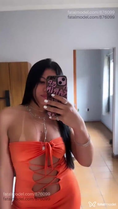 Acompanhante mulher morena (o) de olhos castanhos - Lorena