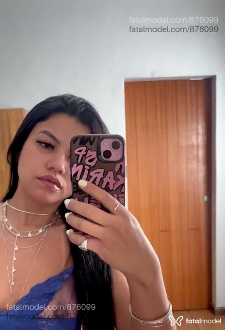 Acompanhante mulher morena (o) de olhos castanhos - Lorena