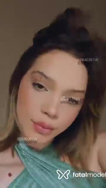 Acompanhante mulher trans loira (o) de olhos mel em Uberlândia Acompanhante mulher trans loira (o) de olhos mel em Uberlândia - Luana