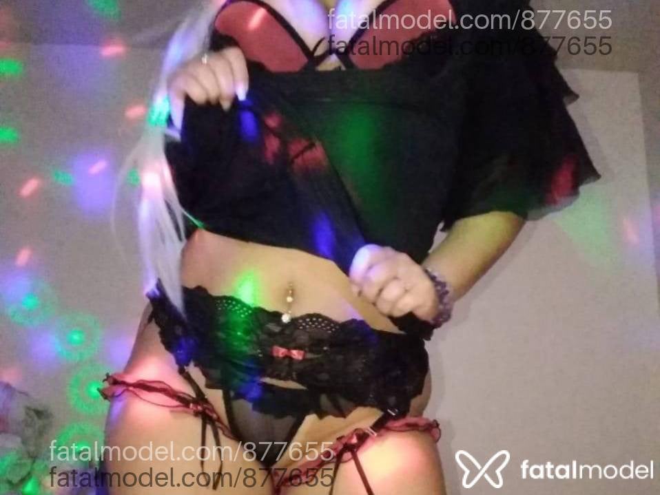 Acompanhante mulher loira (o) de olhos mel - Babi Loiraçatop