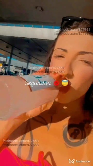 Acompanhante mulher trans com cabelo castanho de olhos castanhos em Piracicaba Acompanhante mulher trans com cabelo castanho de olhos castanhos em Piracicaba - Eloah Prado