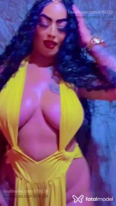 Acompanhante mulher morena (o) de olhos castanhos em Ipatinga Acompanhante mulher morena (o) de olhos castanhos em Ipatinga - Agatha Ferrari