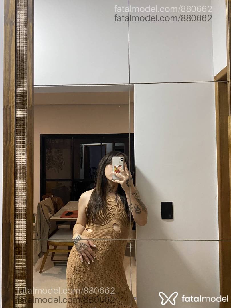 Acompanhante travesti morena (o) de olhos castanhos - Fiorella