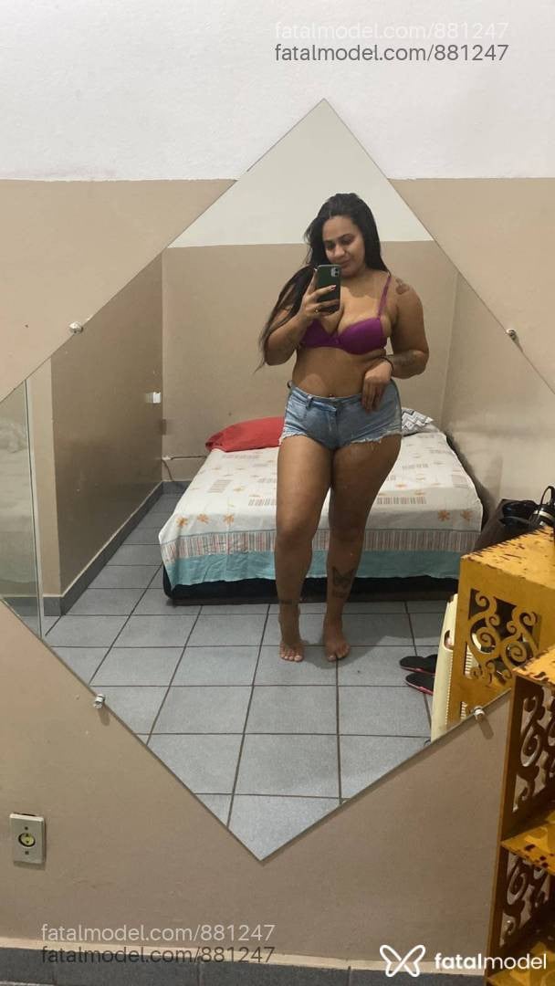 Acompanhante mulher morena (o) de olhos castanhos - Carol Moura