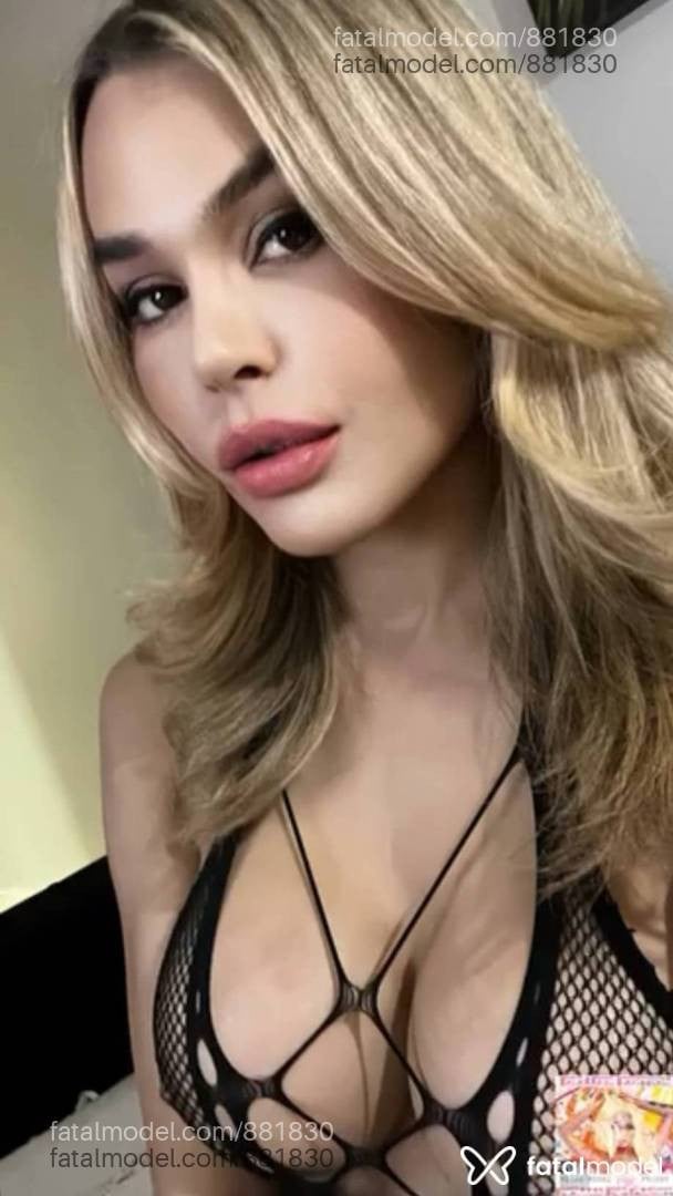 Acompanhante mulher trans loira (o) de olhos castanhos em Porto Alegre - Nataly class