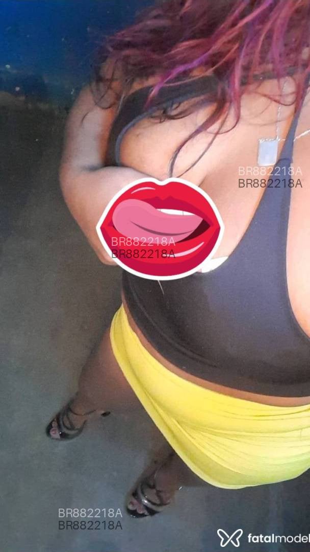 Acompanhante mulher com cabelo castanho de olhos castanhos em Sertãozinho Acompanhante mulher com cabelo castanho de olhos castanhos em Sertãozinho - morena