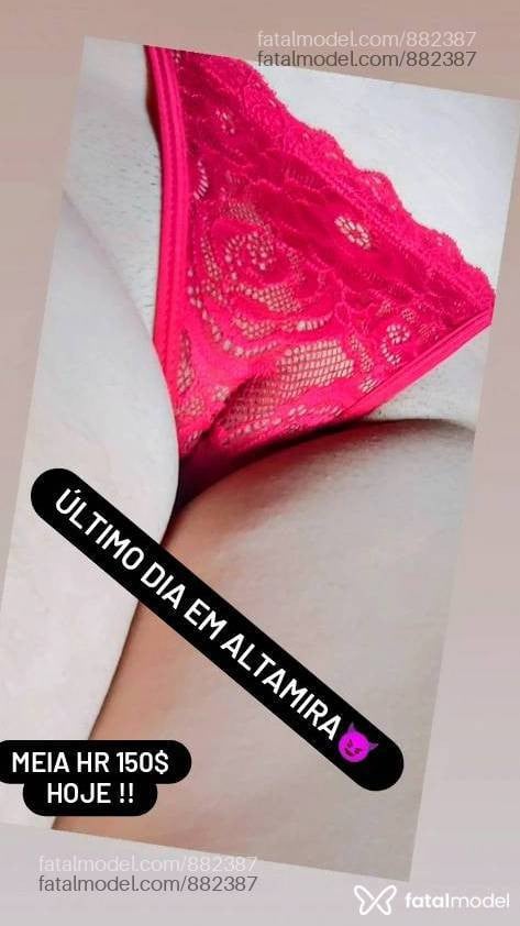 Acompanhante mulher com cabelo castanho de olhos mel - Esther