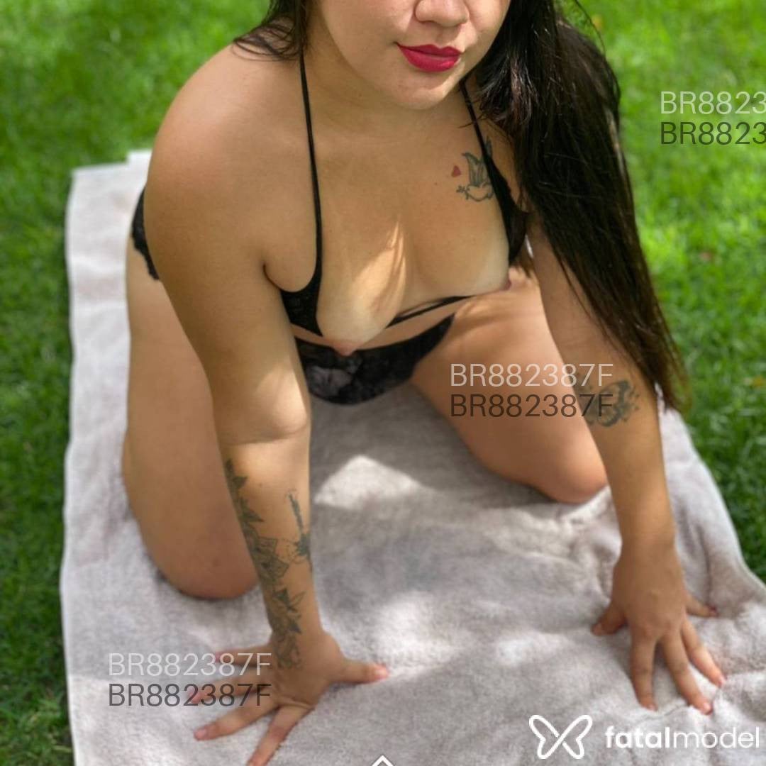 Acompanhante mulher com cabelo castanho de olhos mel em Itaituba - Esther