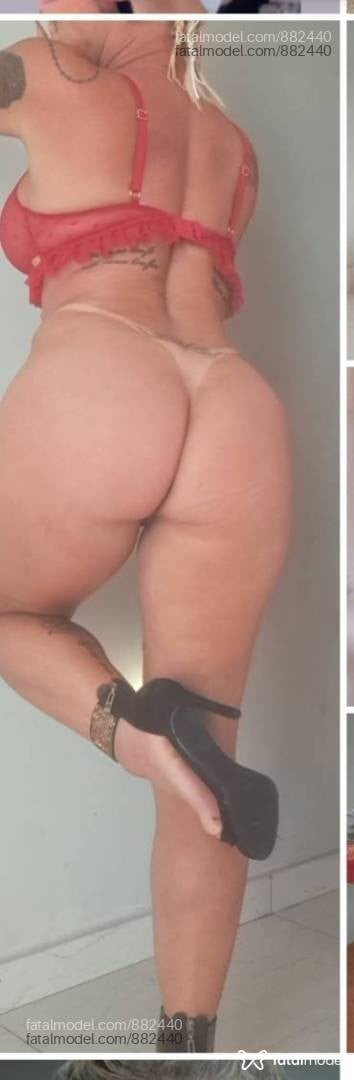 Acompanhante mulher loira (o) de olhos castanhos - Gabriela