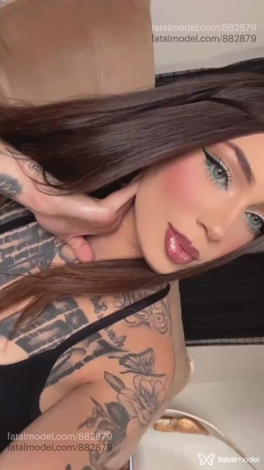 Acompanhante mulher com cabelo castanho de olhos azuis em Francisco Beltrão Acompanhante mulher com cabelo castanho de olhos azuis em Francisco Beltrão - Jhennyfer
