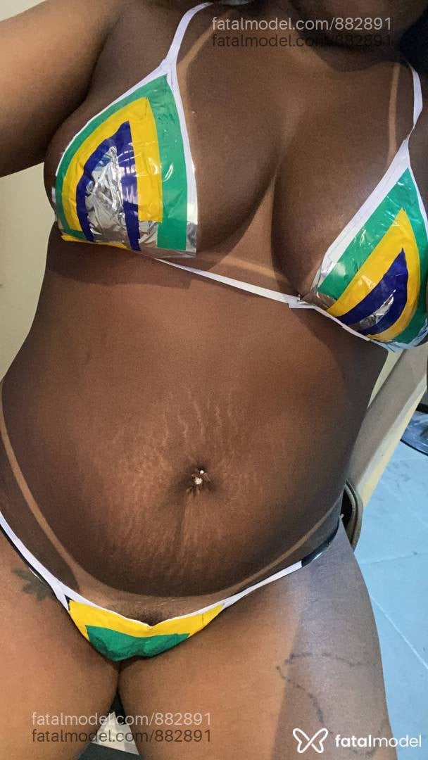 Acompanhante mulher morena (o) de olhos pretos em Rio de Janeiro - Alicia Dliç