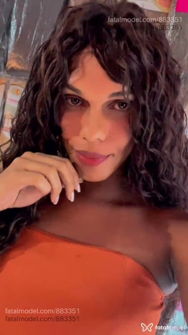 Acompanhante mulher trans morena (o) de olhos mel em Anápolis - Bia Costa