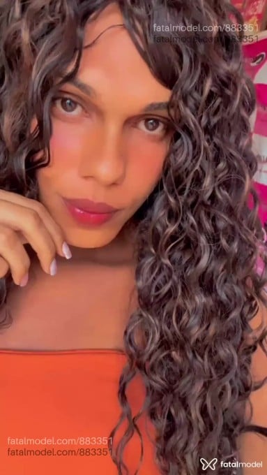 Acompanhante mulher trans morena (o) de olhos mel em Anápolis - Bia Costa