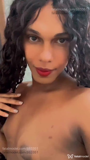 Acompanhante mulher trans morena (o) de olhos mel em Anápolis - Bia Costa