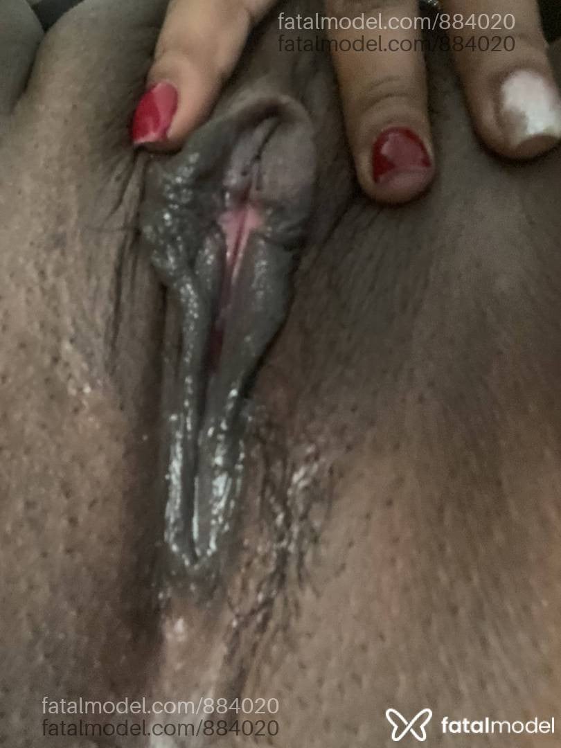 Acompanhante mulher com cabelo castanho de olhos castanhos - Melissa Mel