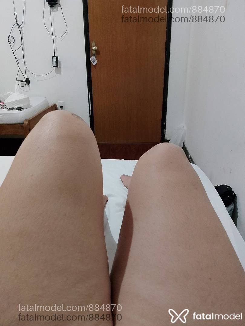 Acompanhante mulher com cabelo castanho de olhos verdes em Vitória da Conquista Acompanhante mulher com cabelo castanho de olhos verdes em Vitória da Conquista - Mel