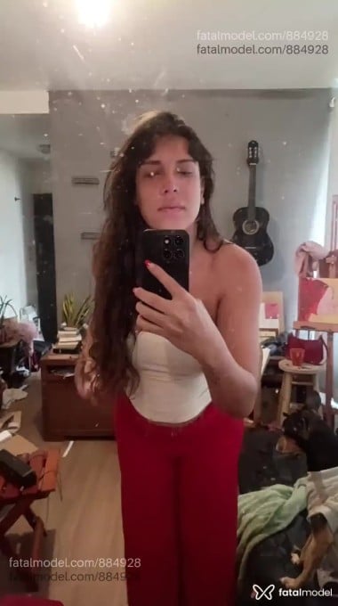 Acompanhante mulher trans com cabelo castanho de olhos pretos em Florianópolis Acompanhante mulher trans com cabelo castanho de olhos pretos em Florianópolis - Marii
