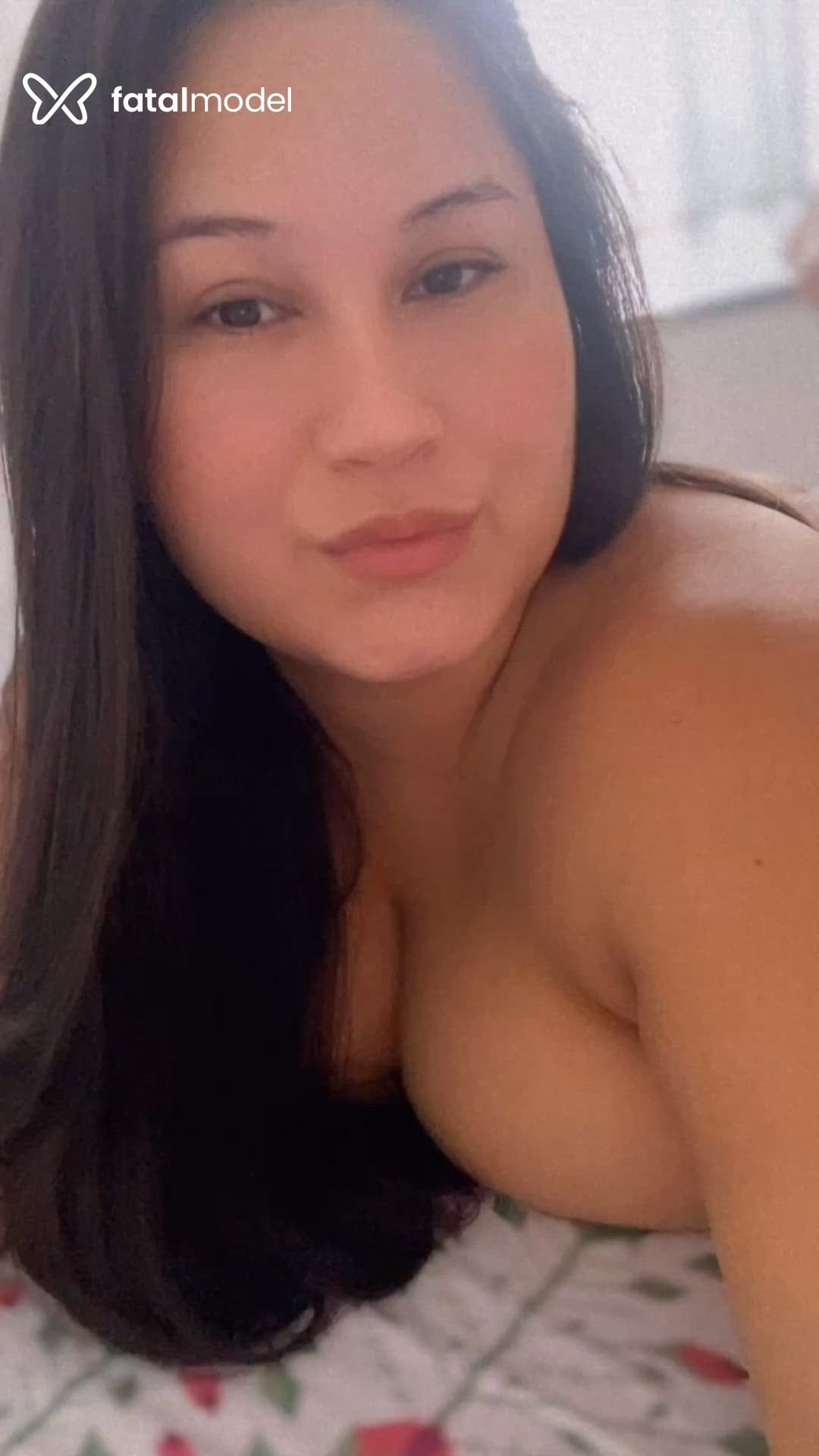 Acompanhante mulher morena (o) de olhos pretos - Diana Acompanhante mulher morena (o) de olhos pretos - Diana