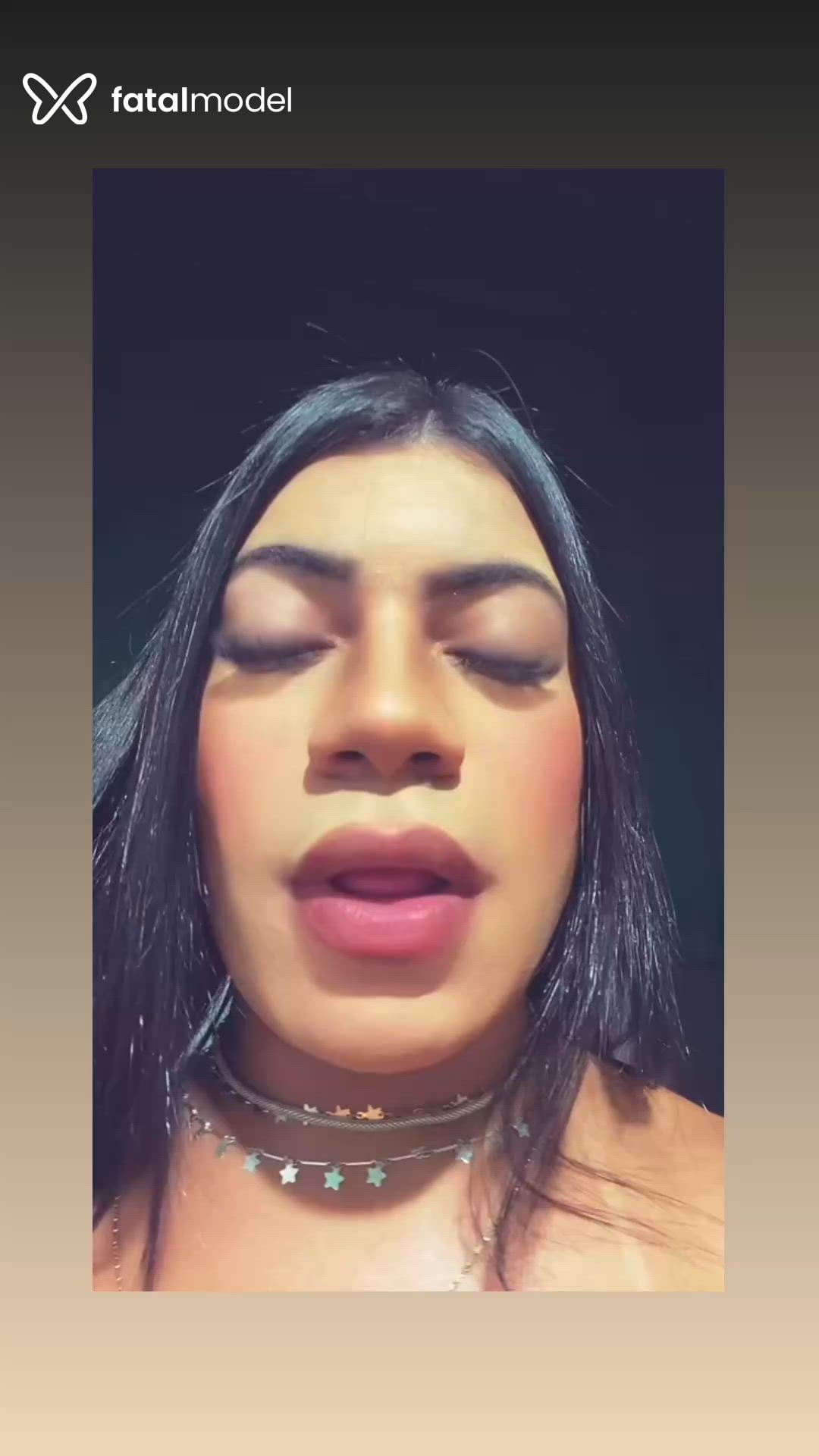 Acompanhante mulher trans morena (o) de olhos castanhos - Gabrielly Acompanhante mulher trans morena (o) de olhos castanhos - Gabrielly