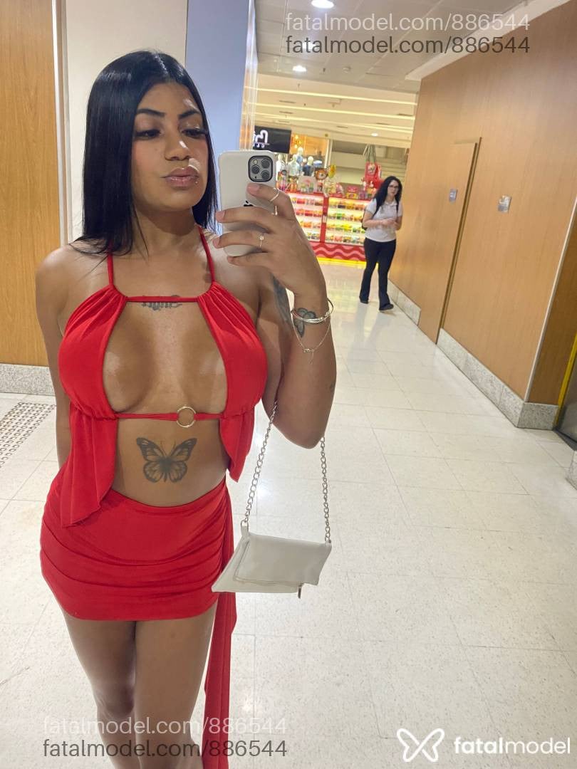 Acompanhante mulher trans morena (o) de olhos castanhos - Gabrielly