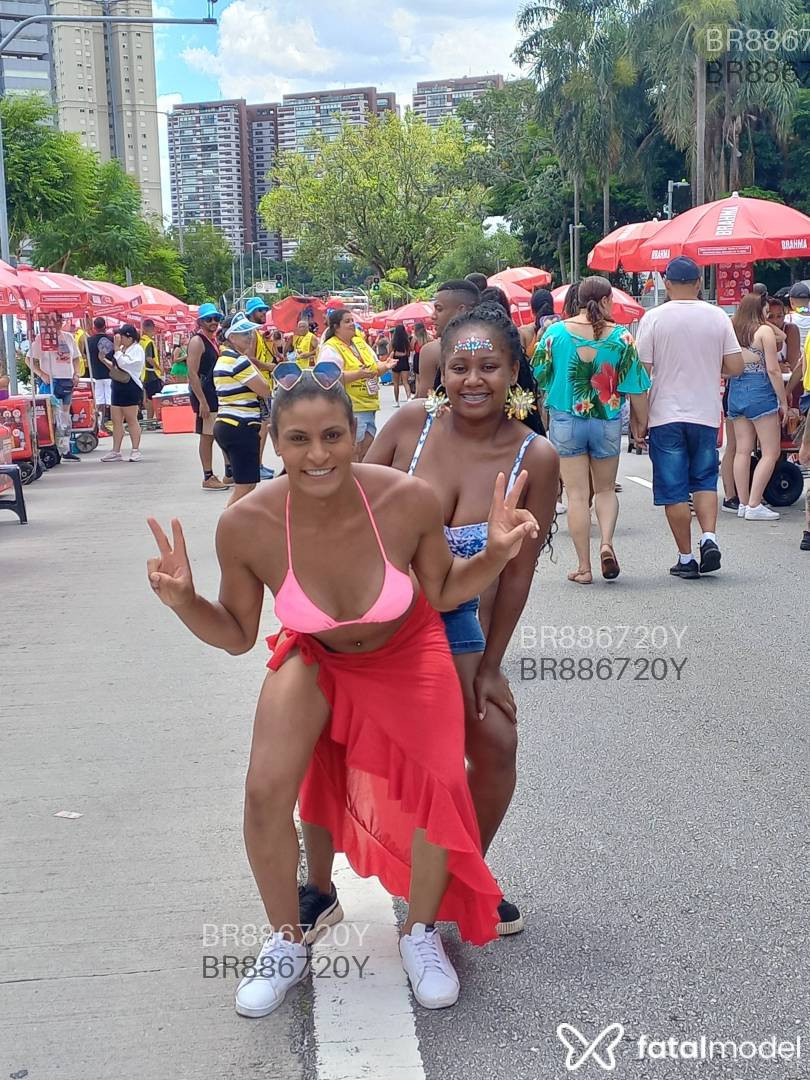 Acompanhante travesti com cabelo castanho de olhos castanhos em Virtual Acompanhante travesti com cabelo castanho de olhos castanhos em Virtual - Yasmin Mya