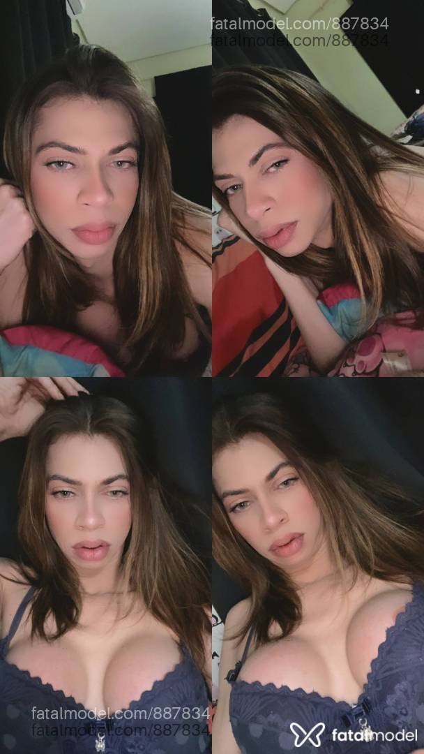 Acompanhante mulher trans com cabelo castanho de olhos castanhos - Paolla Acree