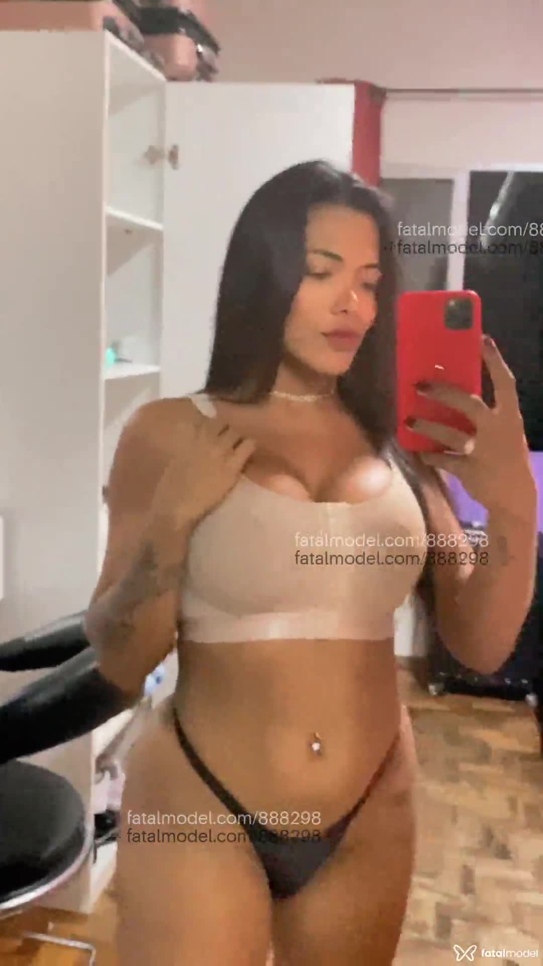 Acompanhante mulher trans morena (o) de olhos castanhos em Santo André - Isabelly