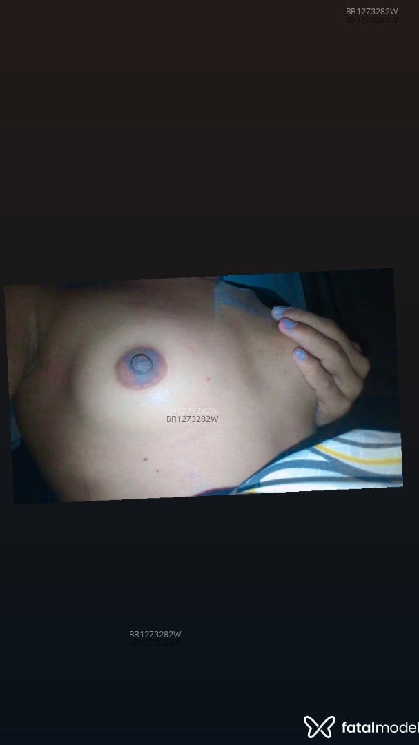 Acompanhante travesti ruiva (o) de olhos mel em Anápolis Acompanhante travesti ruiva (o) de olhos mel em Anápolis - Safira