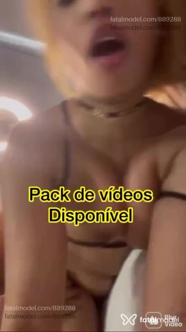 Acompanhante mulher loira (o) de olhos castanhos em Virtual Acompanhante mulher loira (o) de olhos castanhos em Virtual - Soraya Ferrari